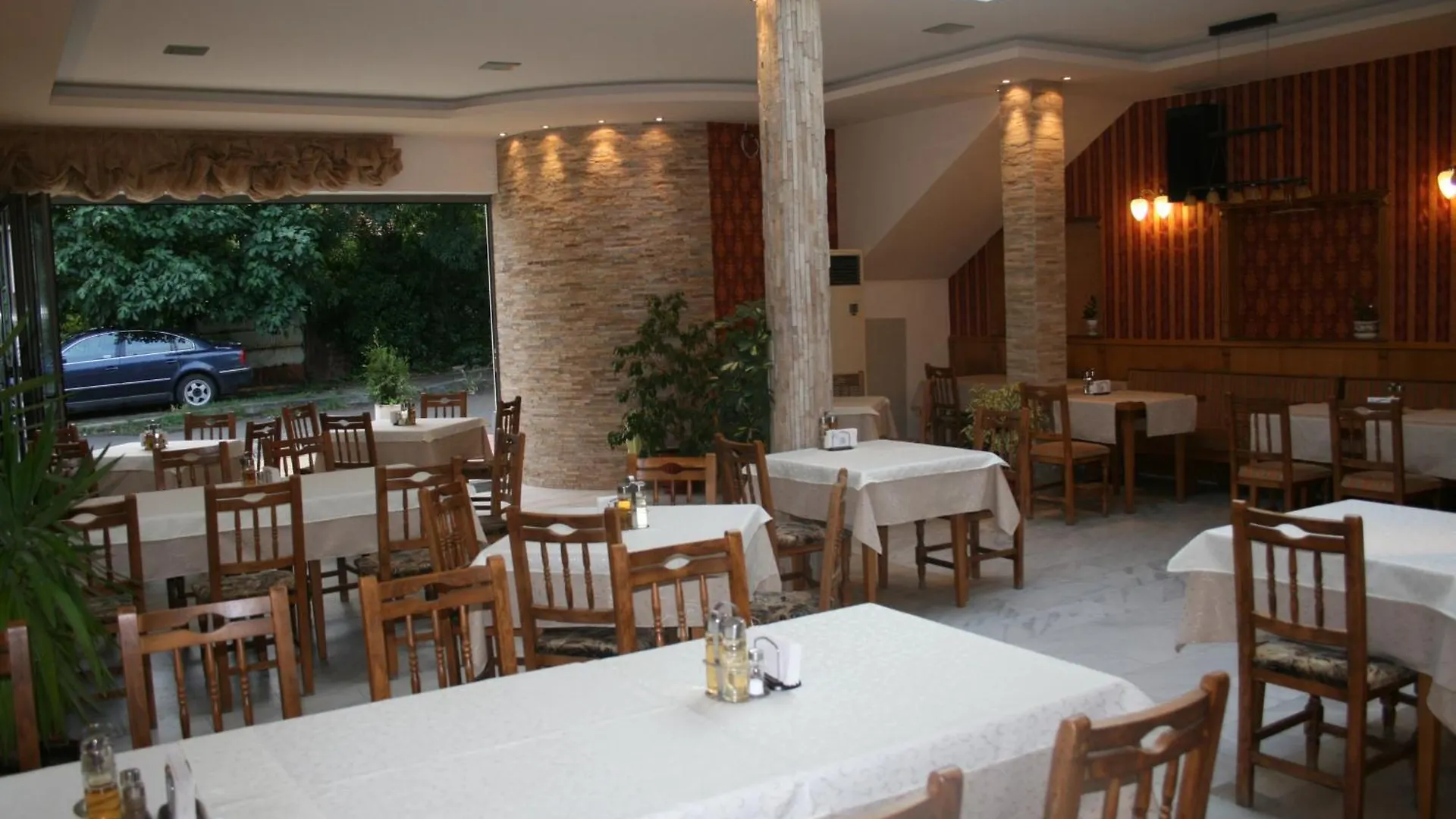 Mirana Family Hotel Burgasz 3*,