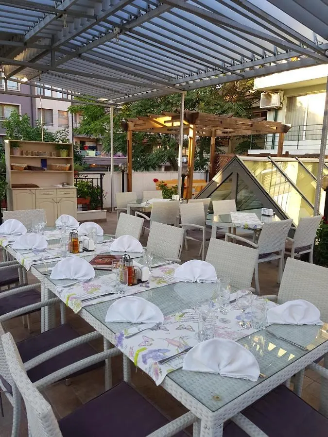Mirana Family Hotel Burgasz